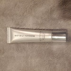 Rodan fields Active Hydration Bright eye complex